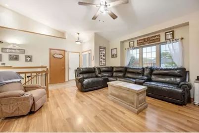 203  Jenna Ct, Watertown, WI 53098 - Photo 6