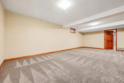 534  Garden Prairie Dr #7, Waukesha, WI 53186 - Photo 34