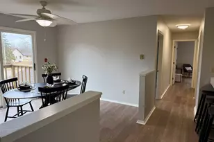 975 Manor Dr, Neenah, WI 54956 - Photo 12