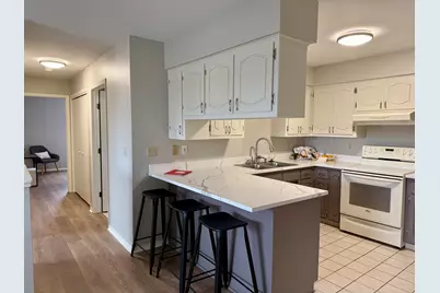975  Manor Dr #83, Neenah, WI 54956 - Photo 8
