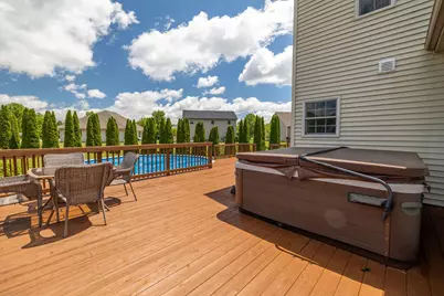 934  Cascade Cir, Hartford, WI 53027 - Photo 52