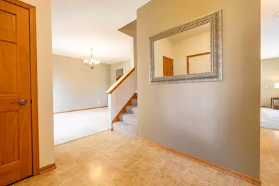 934  Cascade Cir, Hartford, WI 53027 - Photo 16