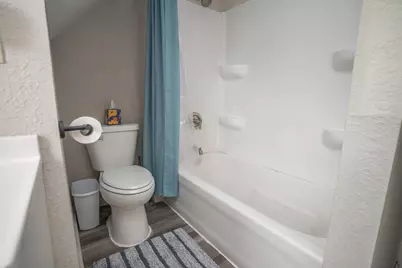 1702  Wisconsin Ave #1704, Beloit, WI 53511 - Photo 10