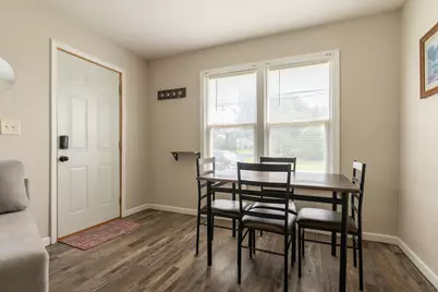 1702  Wisconsin Ave #1704, Beloit, WI 53511 - Photo 4