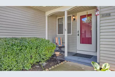 1160 W 19th Ave, Oshkosh, WI 54901 - Photo 2