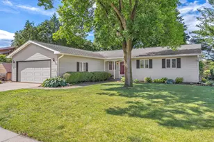 1160 W 19th Ave, Oshkosh, WI 54901 - Photo 1