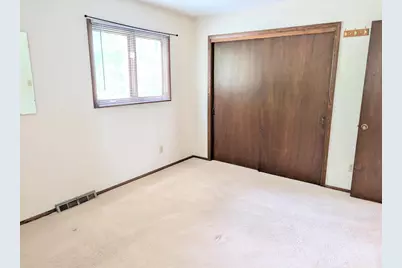 631  Jordan Cir, Richfield, WI 53017 - Photo 18