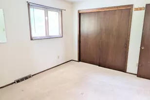 631 Jordan Cir, Richfield, WI 53017 - Photo 18