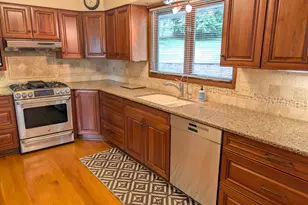 631 Jordan Cir, Richfield, WI 53017 - Photo 12