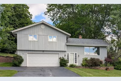 631  Jordan Cir, Richfield, WI 53017 - Photo 1