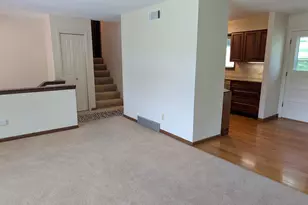 631 Jordan Cir, Richfield, WI 53017 - Photo 8