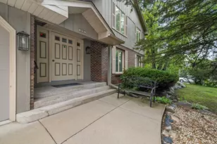 950 Woodridge Ct, Lake Geneva, WI 53147 - Photo 22