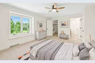 2146 W Columbia Dr, Mequon, WI 53092 - Photo 30
