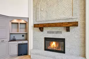 2146 W Columbia Dr, Mequon, WI 53092 - Photo 10