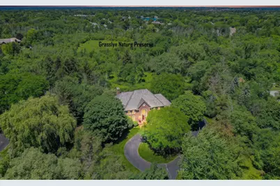 2146 W Columbia Dr, Mequon, WI 53092 - Photo 56