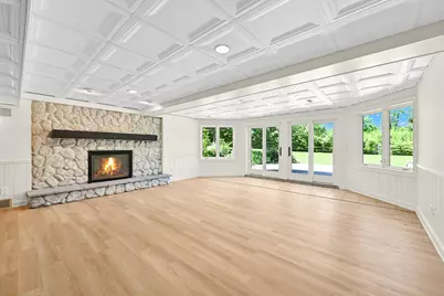 2146 W Columbia Dr, Mequon, WI 53092 - Photo 48