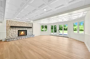 2146 W Columbia Dr, Mequon, WI 53092 - Photo 48
