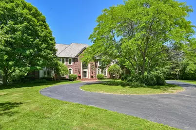 2146 W Columbia Dr, Mequon, WI 53092 - Photo 54