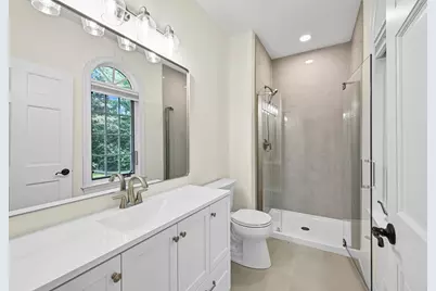 2146 W Columbia Dr, Mequon, WI 53092 - Photo 40