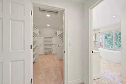 2146 W Columbia Dr, Mequon, WI 53092 - Photo 28