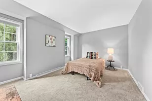 123 W Glenview Ct, Mequon, WI 53092 - Photo 22