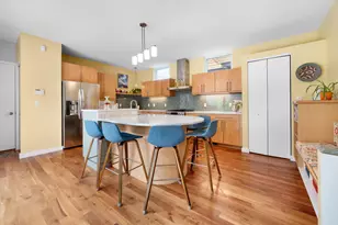 1727 N 49th St, Milwaukee, WI 53208 - Photo 2