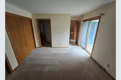 W157N11457  Hilbert Ln #B, Germantown, WI 53022 - Photo 16