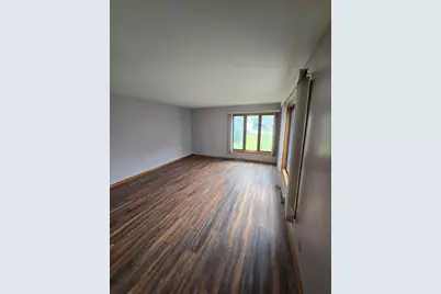 W157N11457  Hilbert Ln #B, Germantown, WI 53022 - Photo 8