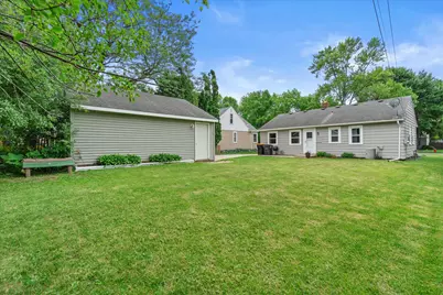 4342  Glenway St, Wauwatosa, WI 53222 - Photo 6