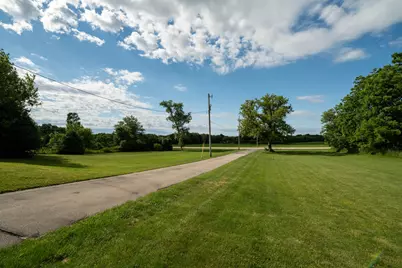 19272 W Coffee Rd, New Berlin, WI 53146 - Photo 38