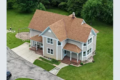19272 W Coffee Rd, New Berlin, WI 53146 - Photo 2