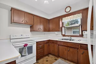 3168 Wheelock Dr, Racine, WI 53405 - Photo 8