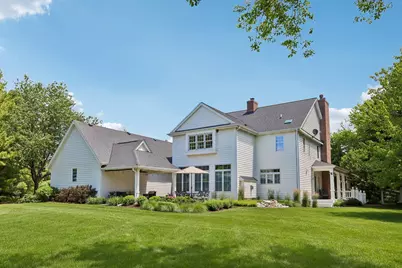 191  Fieldstone Rd, Delafield, WI 53018 - Photo 2
