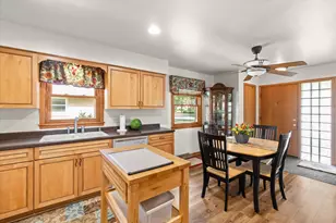 7024 W Lakefield Dr, Milwaukee, WI 53219 - Photo 8