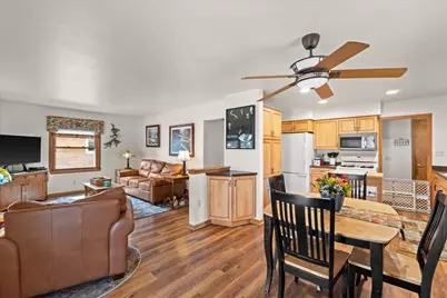 7024 W Lakefield Dr, Milwaukee, WI 53219 - Photo 6