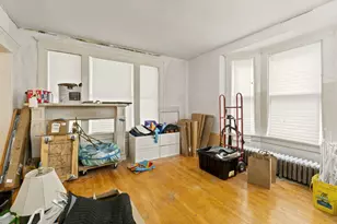 2328 E Back Bay St, Milwaukee, WI 53202 - Photo 8