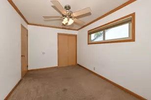 2837 S 67th St, Milwaukee, WI 53219 - Photo 12