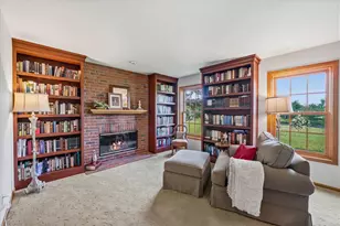 855 Ulao Rd, Grafton, WI 53024 - Photo 4