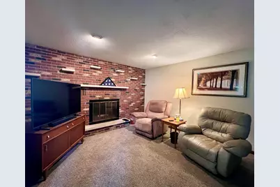1216  Pinecrest Ln, Onalaska, WI 54650 - Photo 12