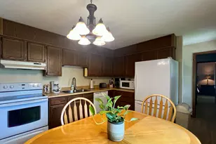 1216 Pinecrest Ln, Onalaska, WI 54650 - Photo 10