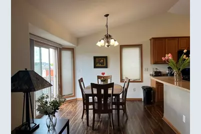 6114  Biscayne Ave, Racine, WI 53406 - Photo 8