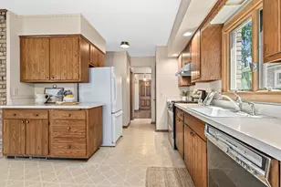 2963 N 70th St, Milwaukee, WI 53210 - Photo 20