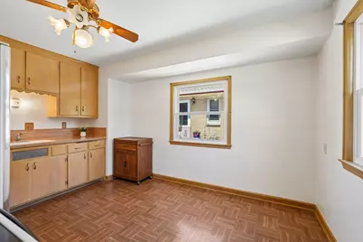5740 N Dexter Ave, Glendale, WI 53209 - Photo 8