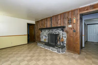 5210 S Balboa Dr, New Berlin, WI 53151 - Photo 14