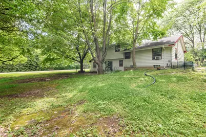 5210 S Balboa Dr, New Berlin, WI 53151 - Photo 32