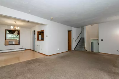 5210 S Balboa Dr, New Berlin, WI 53151 - Photo 4