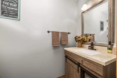 309  Woodlands Ct, Hartland, WI 53029 - Photo 26