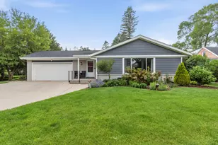 607 Green Bay Rd, Thiensville, WI 53092 - Photo 1