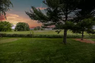918 Sunset Ln, Horicon, WI 53032 - Photo 2