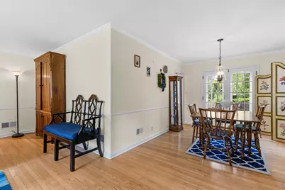 200 S Vincennes Cir, Racine, WI 53402 - Photo 8